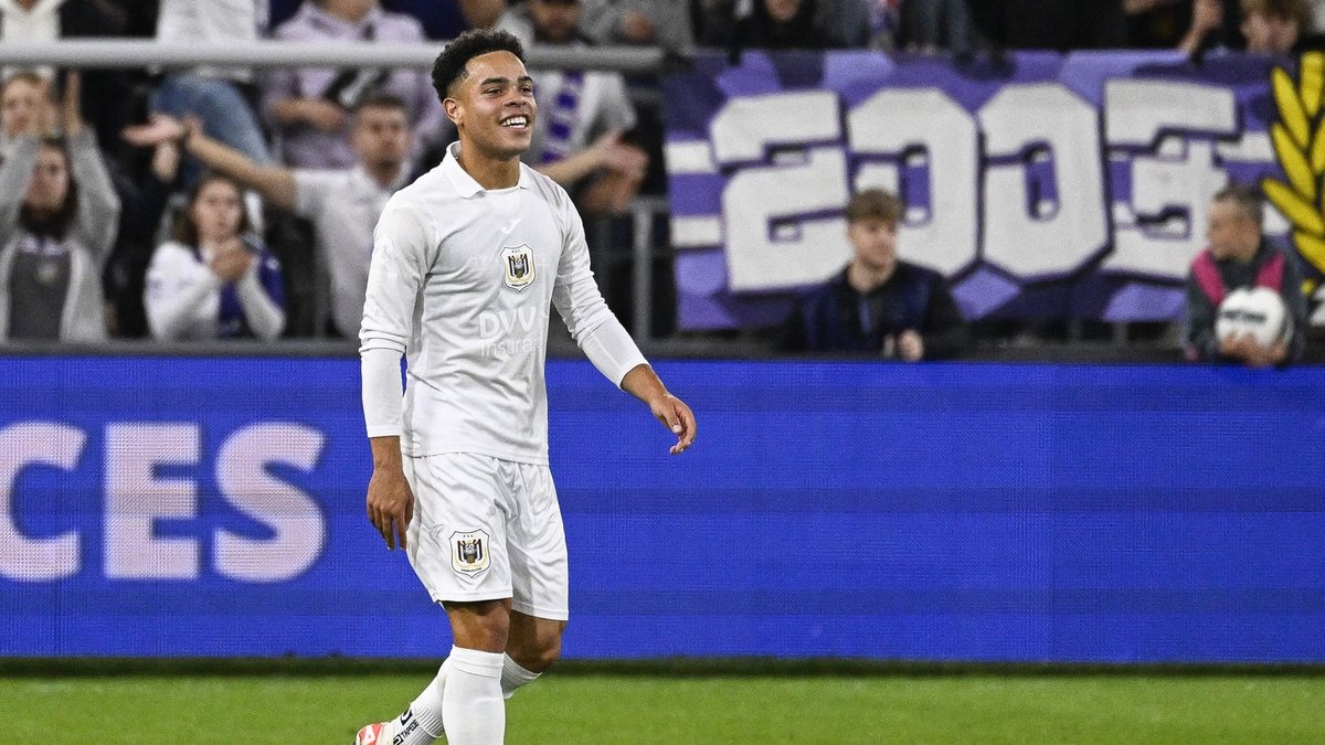 TRANSFER HABERİ | Fenerbahçe'ye genç yıldız: Mario Stroeykens! TRANSFER HABERİ | Fenerbahçe'ye genç yıldız: Mario Stroeykens!