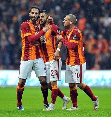 Arena koridorlarında büyük kavga