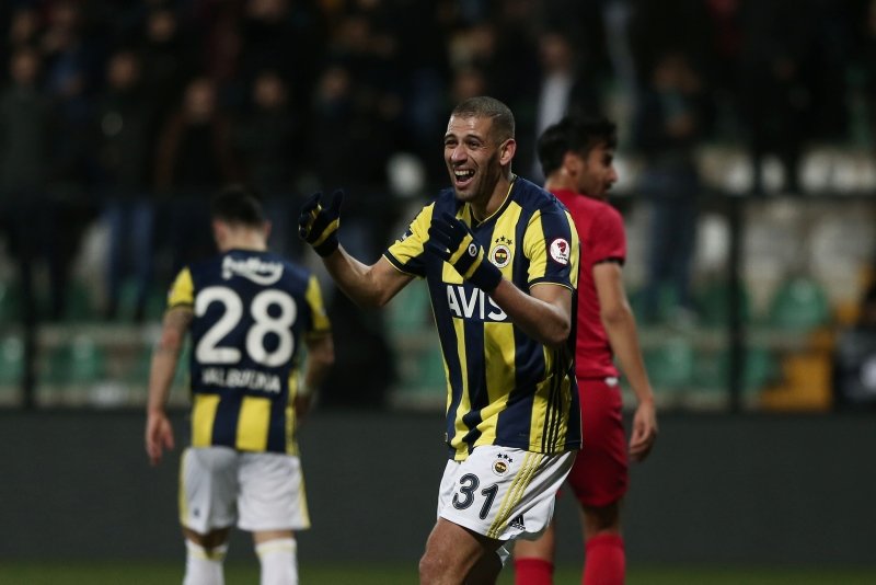 Fenerbahçeli taraftarlardan Comolli’ye Slimani tepkisi!
