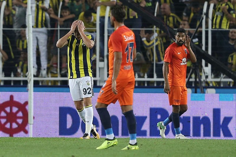 Fenerbahçe - Beşiktaş derbisi seyircisiz mi oynanacak?