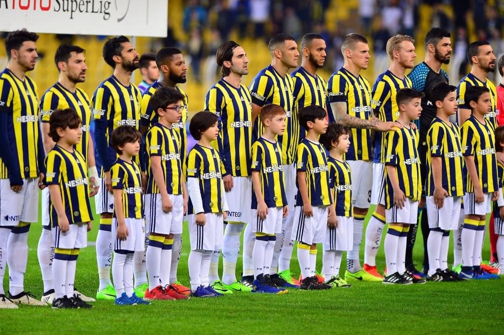 Fenerbahçe-Osmanlıspor karşılaşmasından kareler