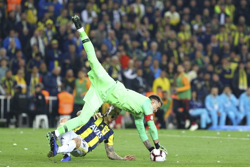 Fenerbahçe’de Skrtel’in yardımına Galatasaray’ın doktorları koştu