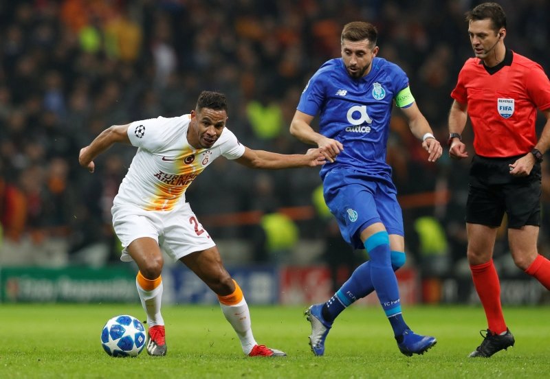Galatasaray’da orta saha sil baştan!