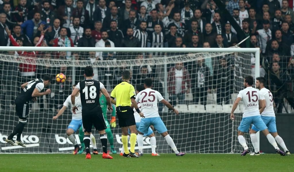 Beşiktaş-Trabzonspor karşılaşmasından kareler
