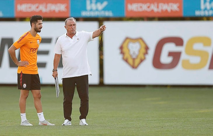 G.Saray antrenmanında Åampiyonlar Ligi topu sürprizi