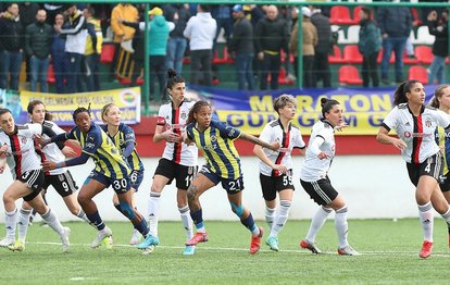 Fenerbahçe - Beşiktaş Kadın Futbol Takımı maçında gerginlik!