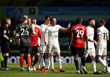 MANU Leeds engelini aşamadı!