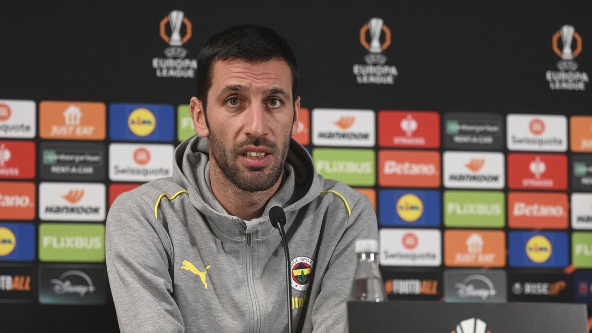Salvatore Foti Midtjylland maçı öncesi konuştu Salvatore Foti Midtjylland maçı öncesi konuştu