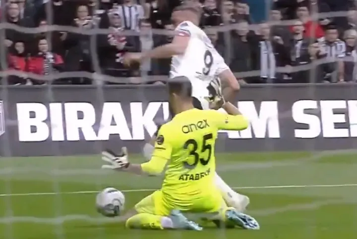 Beşiktaş Antalyaspor karşısında penatlı kazandı! - 1