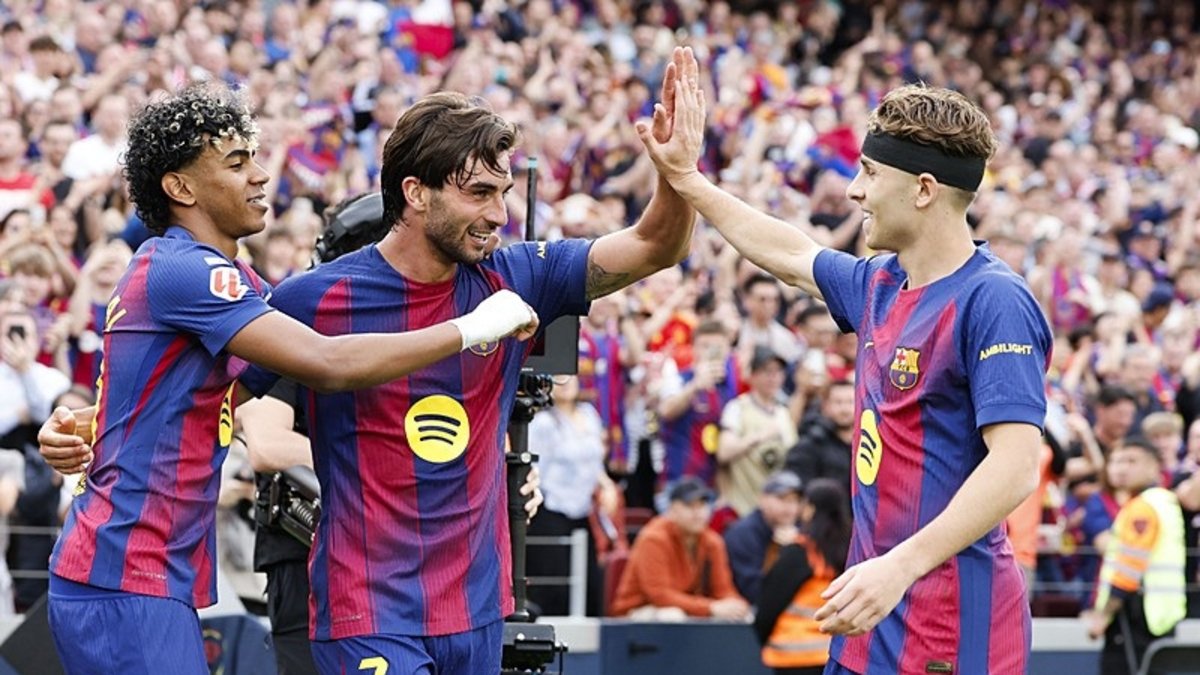 Katalan derbisinde kazanan Barcelona