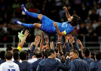 Pirlo'nun jübilesinde yıldızlar geçidi