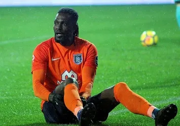 Medipol Başakşehir'de Adebayor şoku