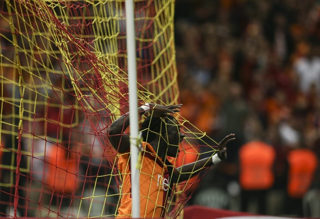 Gomis durdurulamıyor