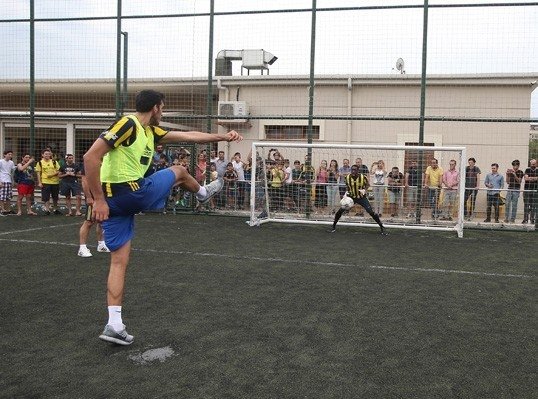 Ekpe Udoh kaleye geçti