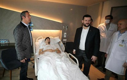 Fenerbahçe’de başkan Ali Koç ve yöneticilerden Altay Bayındır’a ziyaret!
