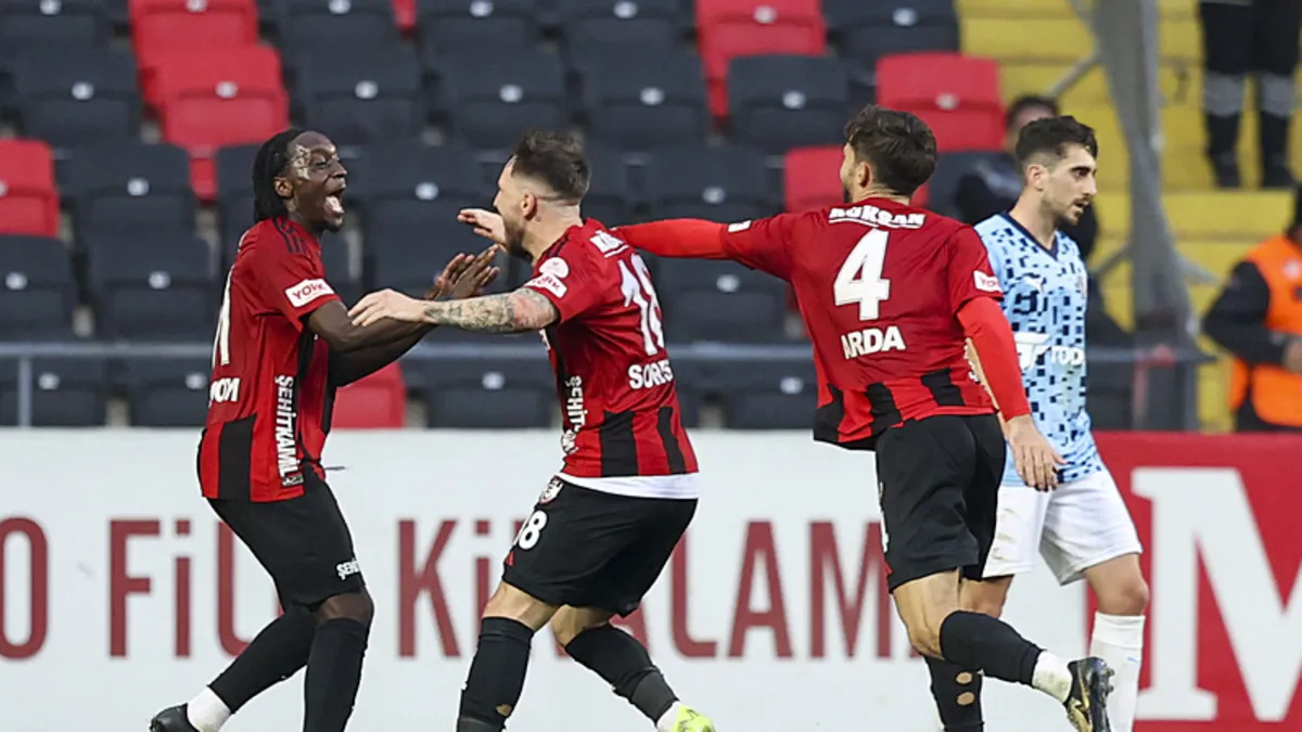 Gaziantep FK 3-0 Başakşehir (MAÇ SONUCU-ÖZET) Gaziantep FK rahat kazandı!
