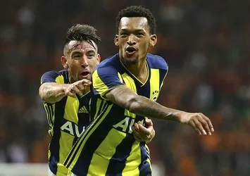 Jailson ilk golünü derbide attı