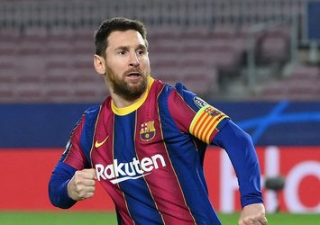 Messi Barcelona'ya geri dönüyor!