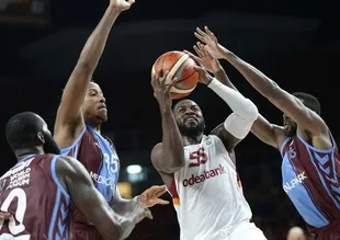 G.Saray, Trabzonspor engelini aştı