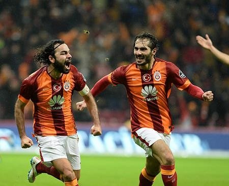 Arena koridorlarında büyük kavga