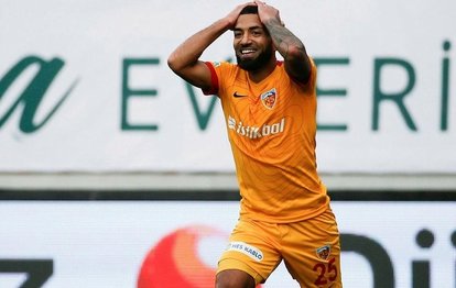 Eski Kayserispor futbolcusu Aaron Lennon futbolu bıraktığını açıkladı!