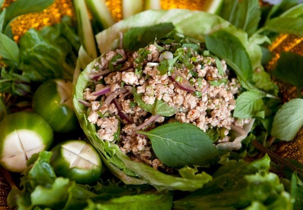 larb-gai-tarifi-larb-gai-nasil-yapilir-larb-gai-malzemeleri-ve-puf-noktalari-nelerdir-1701246809142.jpg