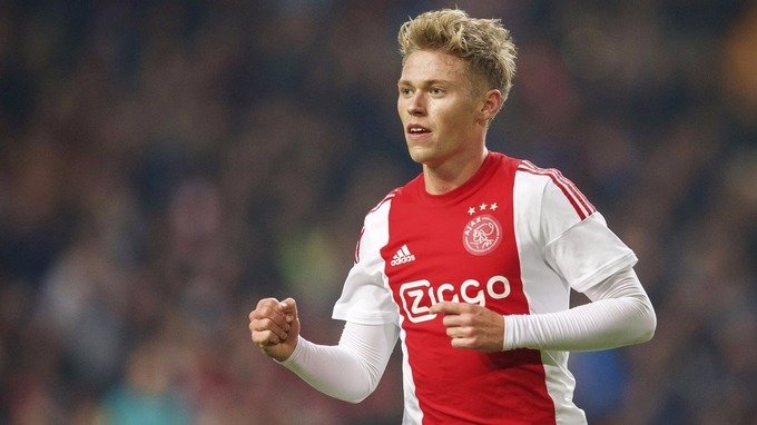 Babel’in yerine Viktor Fischer