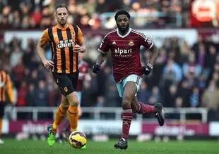 Alex Song geliyor