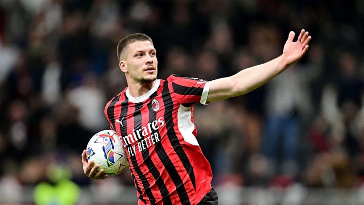 Beşiktaş'tan Luka Jovic bombası! Transferde Dusko Tosic detayı Beşiktaş'tan Luka Jovic bombası! Transferde Dusko Tosic detayı