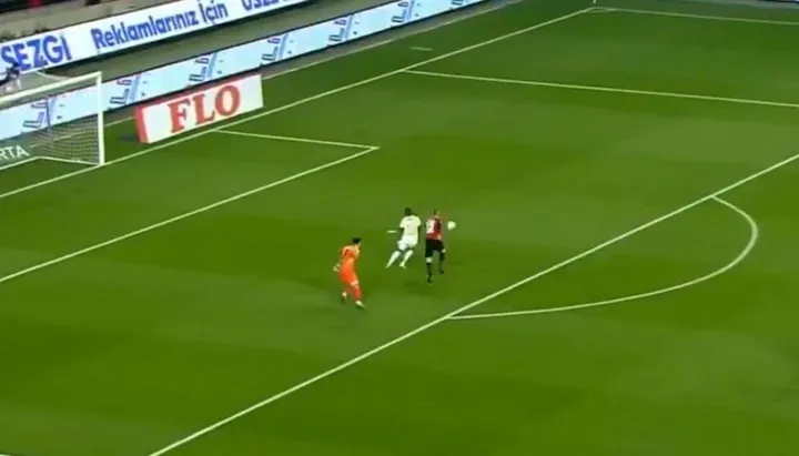 Gaziantep FK savunmasından büyük hata! İşte Fenerbahçe'yi öne geçiren gol - 2