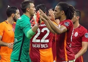 Menajeri onayladı 1 yıl daha G.Saray'da!