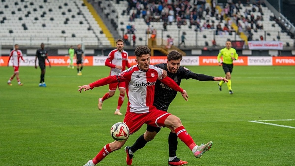 Sivasspor, Manisa deplasmanında tek golle kazandı