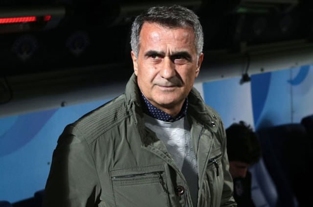 Şenol Güneş yıldız futbolcunun menajerini kovdu