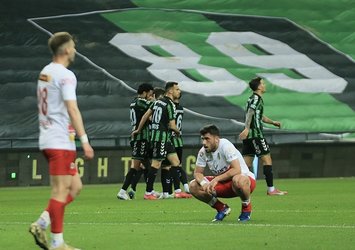Kocaelispor evinde gol oldu yağdı!