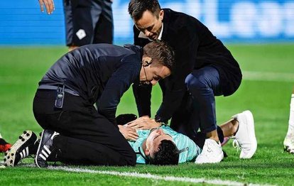 Waalwijk - Ajax maçı tatil edildi! Korkutan sakatlık... Etienne Vaessen hastaneye kaldırıldı
