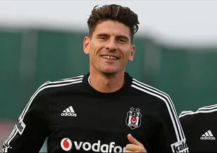 Fiorentina Gomez'i elinde tutmak istemiyor