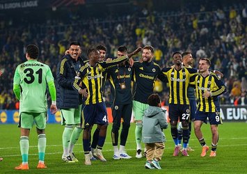 "Başka hayaller kurduruyor."