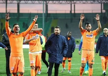 Alanyaspor gaza bastı