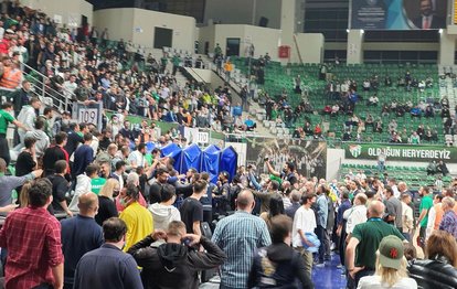BEŞİKTAŞ HABERLERİ - Bursaspor - Beşiktaş maçında taraftarlar arasında kavga çıktı
