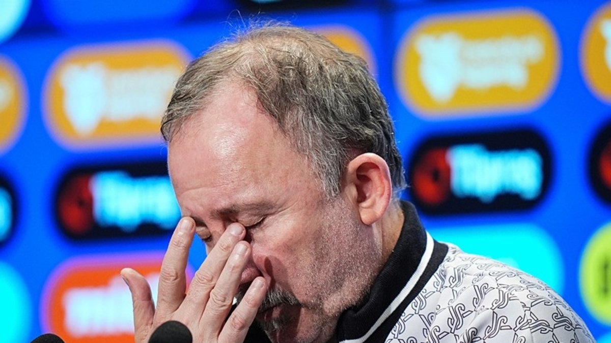 Beşiktaş'ta transfer zora girdi! O stoper için dev kulüpler rakip oldu