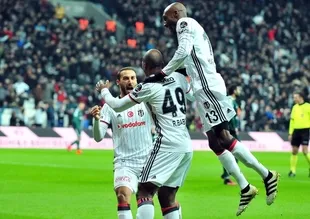 Beşiktaş, Atiker Konyaspor'u farklı geçti
