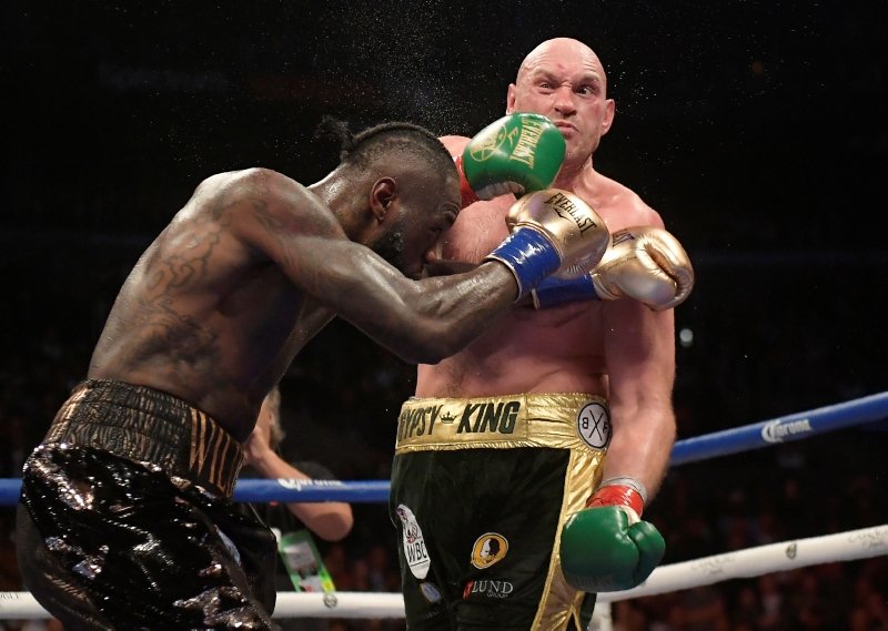 Wilder - Fury maçında şok sonuç! İkisi birden sevindi ama...