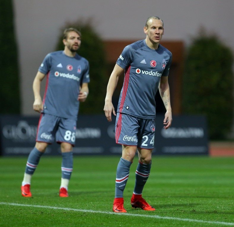 Beşiktaş hazırlık karşılaşmasında berabere kaldı