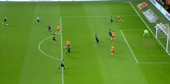 Galatasaray - Yeni Malatyaspor maçında önce ofsayt sonra gol! Ryan Babel... - 1