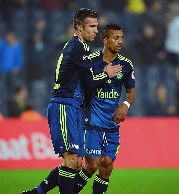 Van Persie isyan ettirdi