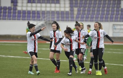 Turkcell Kadın Futbol Süper Ligi: Beşiktaş 11-0 Kireçburnu MAÇ SONUCU-ÖZET