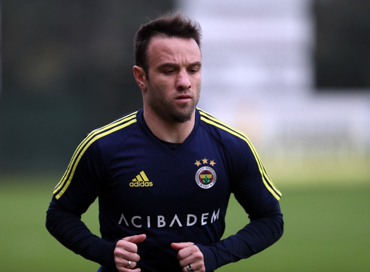 Valbuena yıldızları solladı ama...