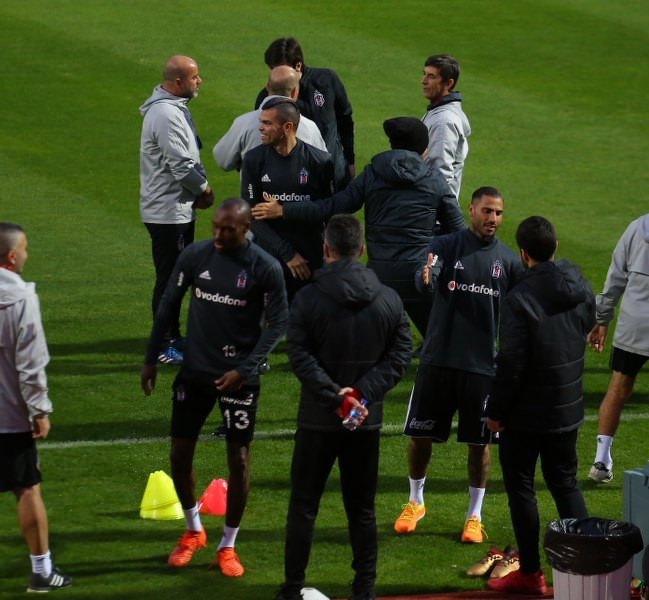 Beşiktaş Antalya’da tam kadro çalıştı