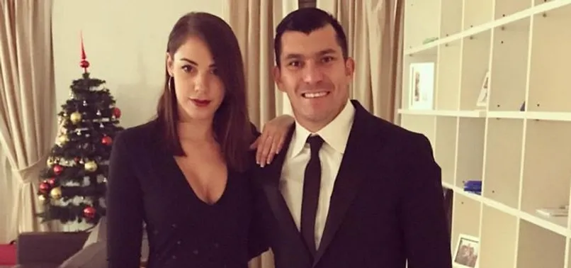Medel'in eşinden olay paylaşım!