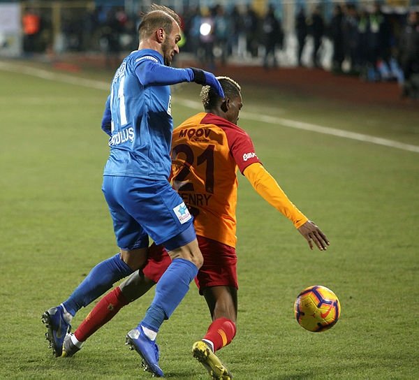 Fatih Terim o yıldız ismin üstünü çizdi